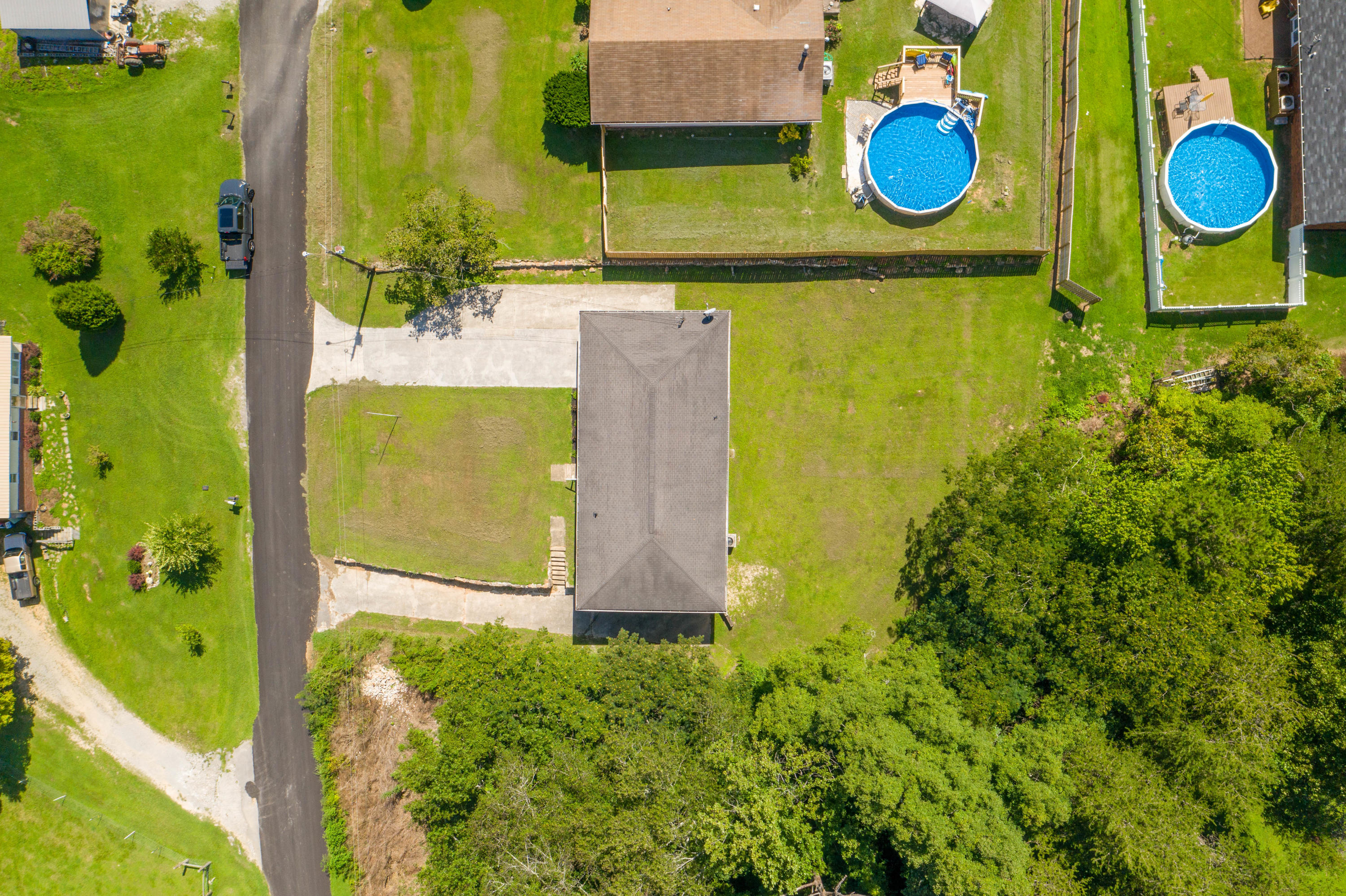 340 Pine Street Spring City, TN 37381 - Photo 30 of 37 DJI_0413