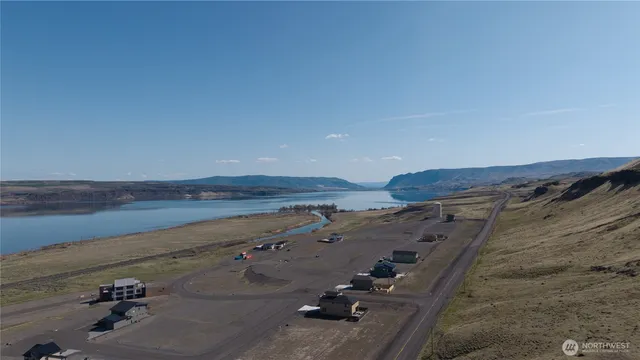 $235,000 | 120 Basin Pointe Loop, Vantage, WA 98950