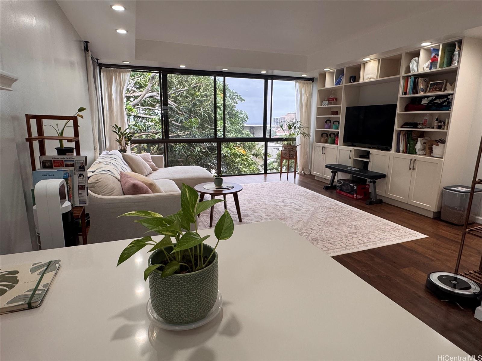 217 Prospect Street, Unit M1 Honolulu, HI 96813 - Photo 4 of 12