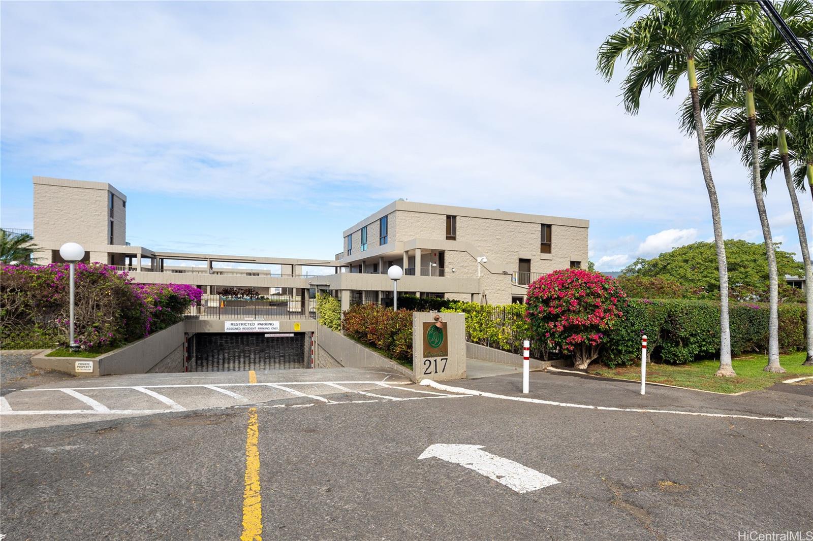 217 Prospect Street, Unit M1 Honolulu, HI 96813 - Photo 8 of 12 Gated community