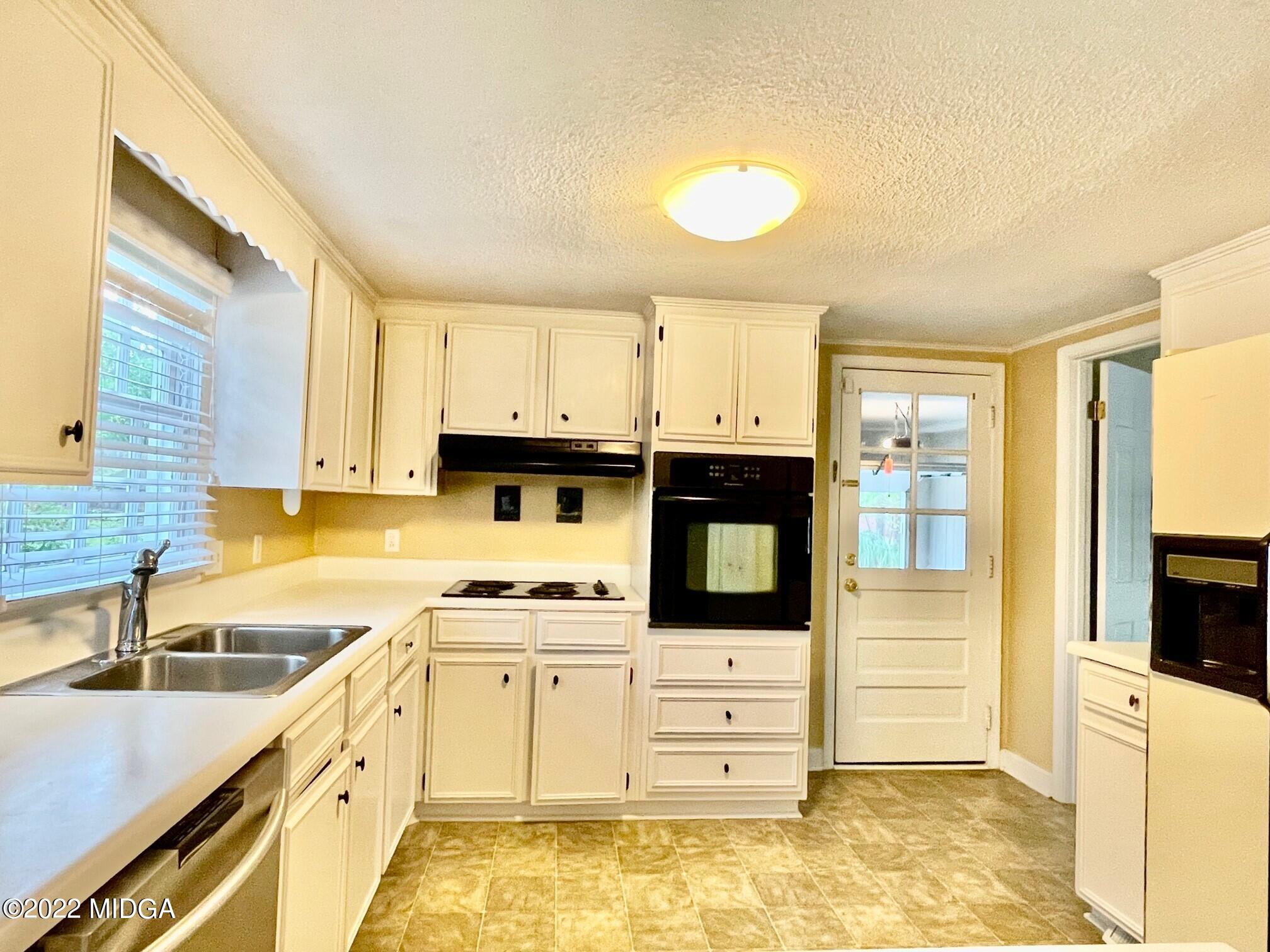 1619 Wesleyan-Bowman Road Macon, GA 31210 - Photo 4 of 23 5