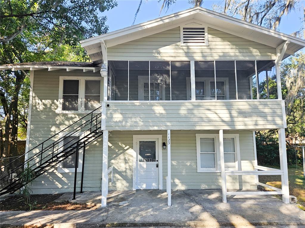 1123 South Tennessee Avenue Lakeland, FL 33803 - Photo 2 of 12 a front view of a house