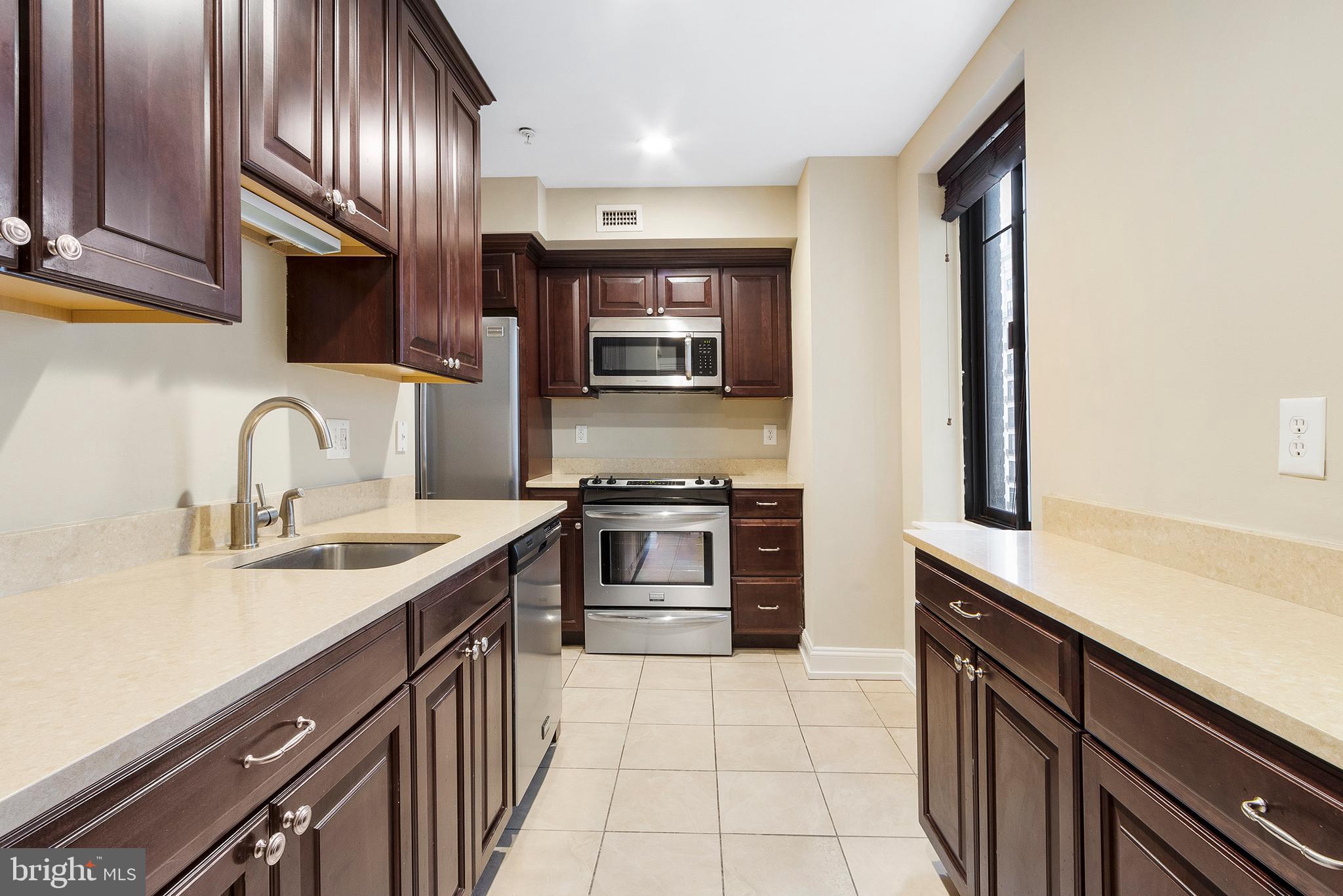 222 West Rittenhouse Square, Unit 1101 Philadelphia, PA 19103 - Photo 6 of 39