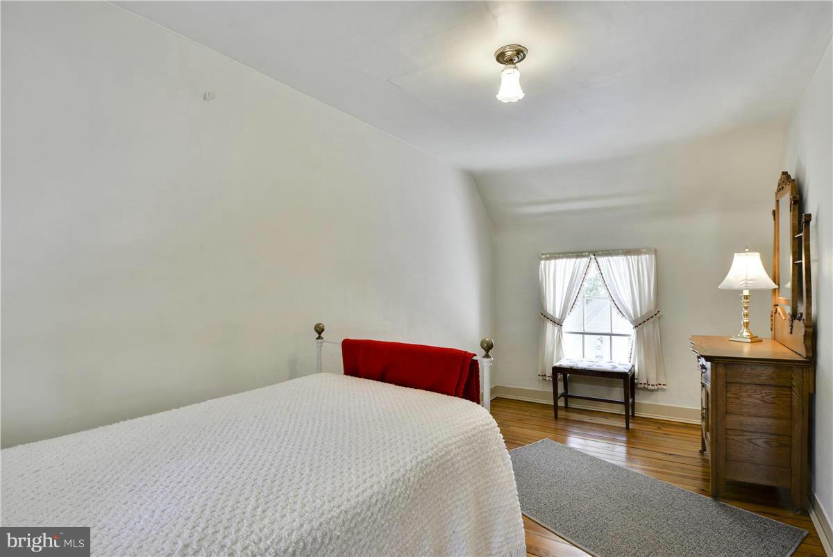 5387 Cassons Neck Road Cambridge, MD 21613 - Photo 16 of 22 Bedroom