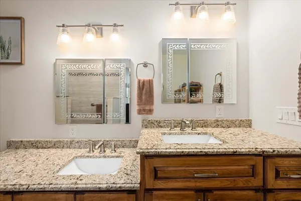 $769,000 | 7 Primmett Lane, Unit 7, Worcester, MA 01609