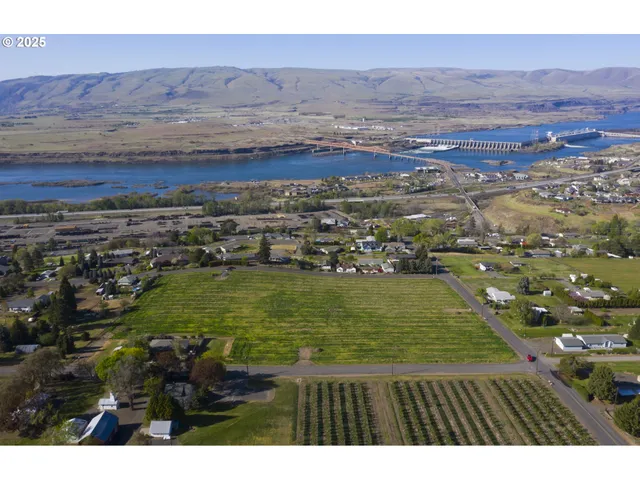a view of lake view and mountain view