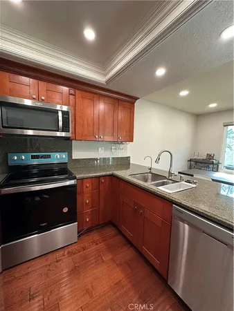 $3,600 | 1025 Creekside Drive, Fullerton, CA 92833