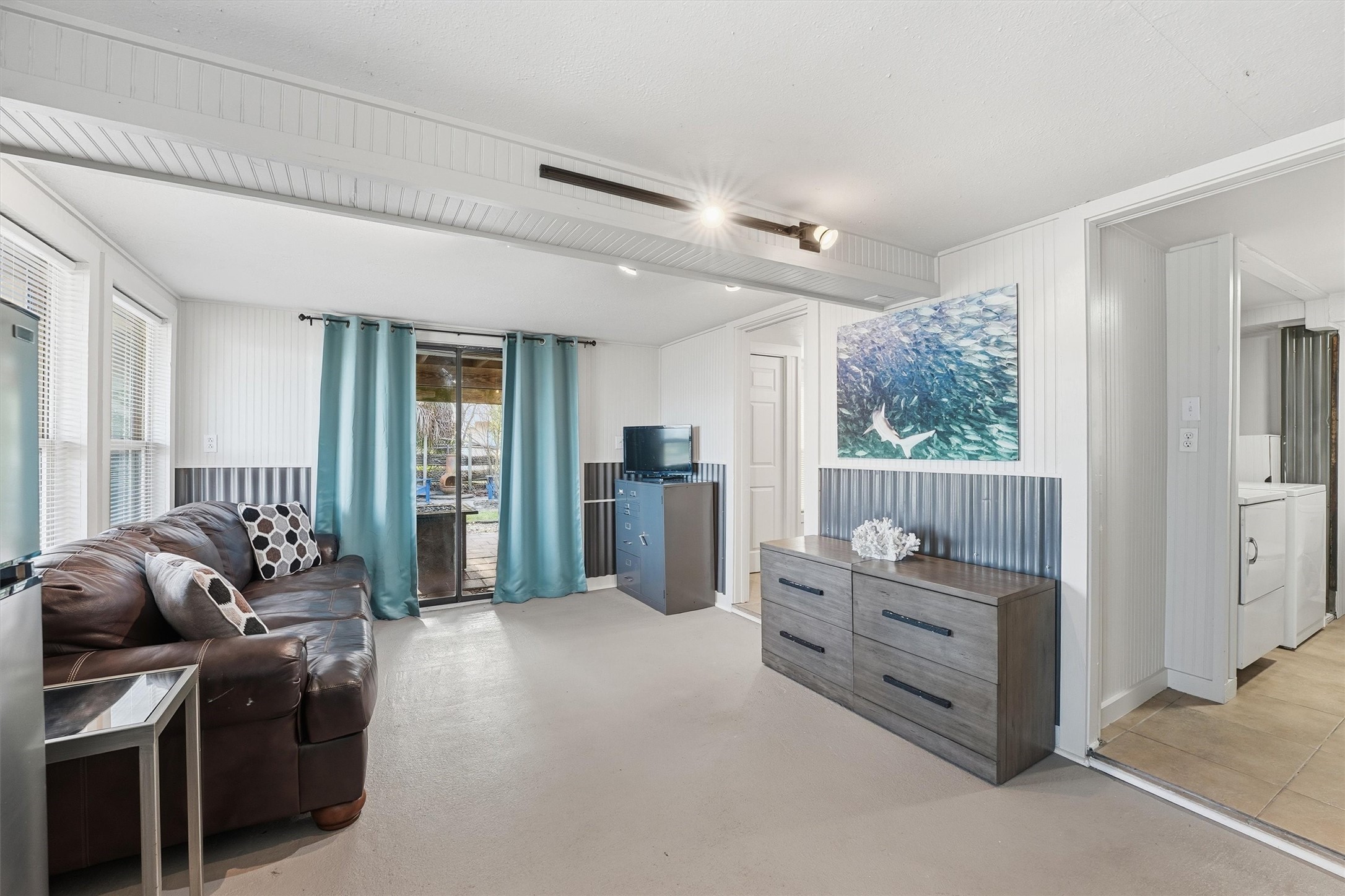 16530 Lewis Scot Road Jamaica Beach, TX 77554 - Photo 16 of 35 Amazing bonus living room/game room.