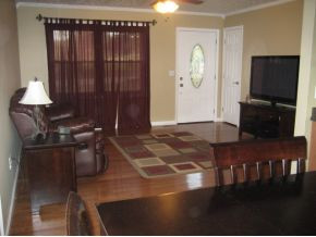 320 Poplar Grove Road Kingsport, TN 37664 - Photo 11 of 12 Bright open living room