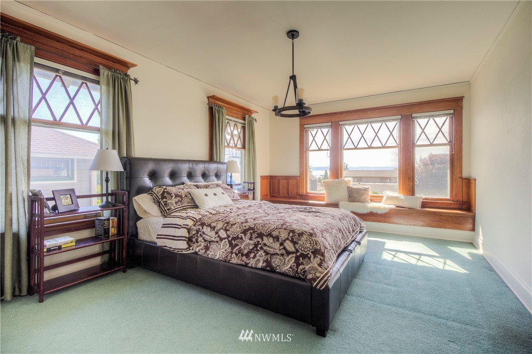 2507 Rucker Avenue Everett, WA 98201 - Photo 18 of 25