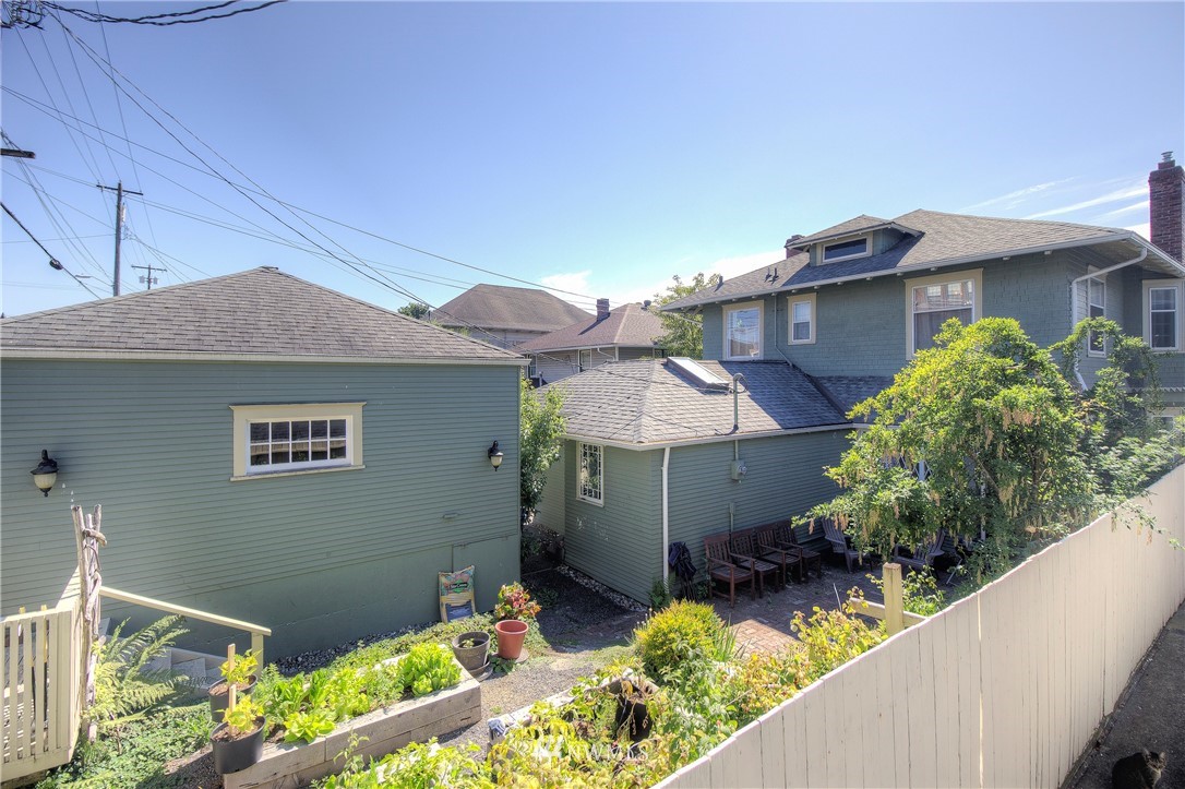 2507 Rucker Avenue Everett, WA 98201 - Photo 24 of 25