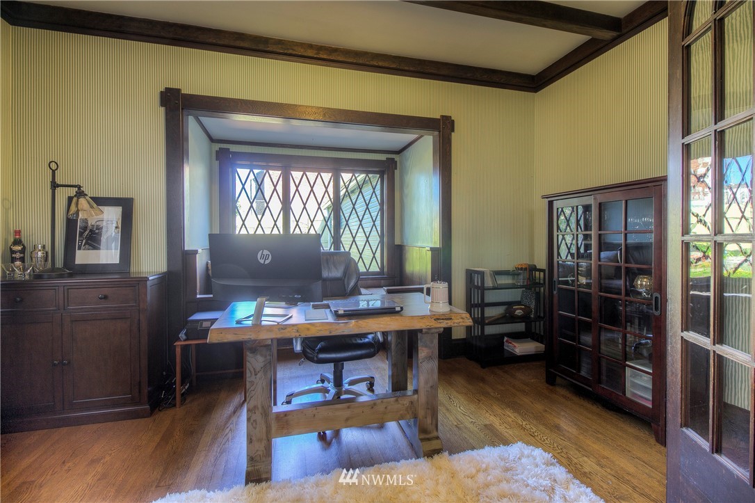 2507 Rucker Avenue Everett, WA 98201 - Photo 7 of 25