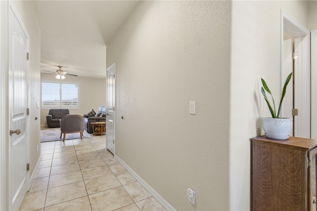 4745 East Old W Road Kingman, AZ 86401 - Photo 24 of 37 Corridor with a textured wall
