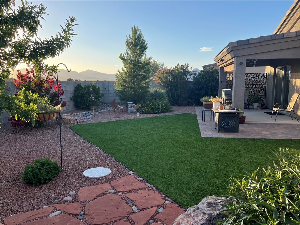 4745 East Old W Road Kingman, AZ 86401 - Photo 26 of 37 Fenced backyard featuring a patio