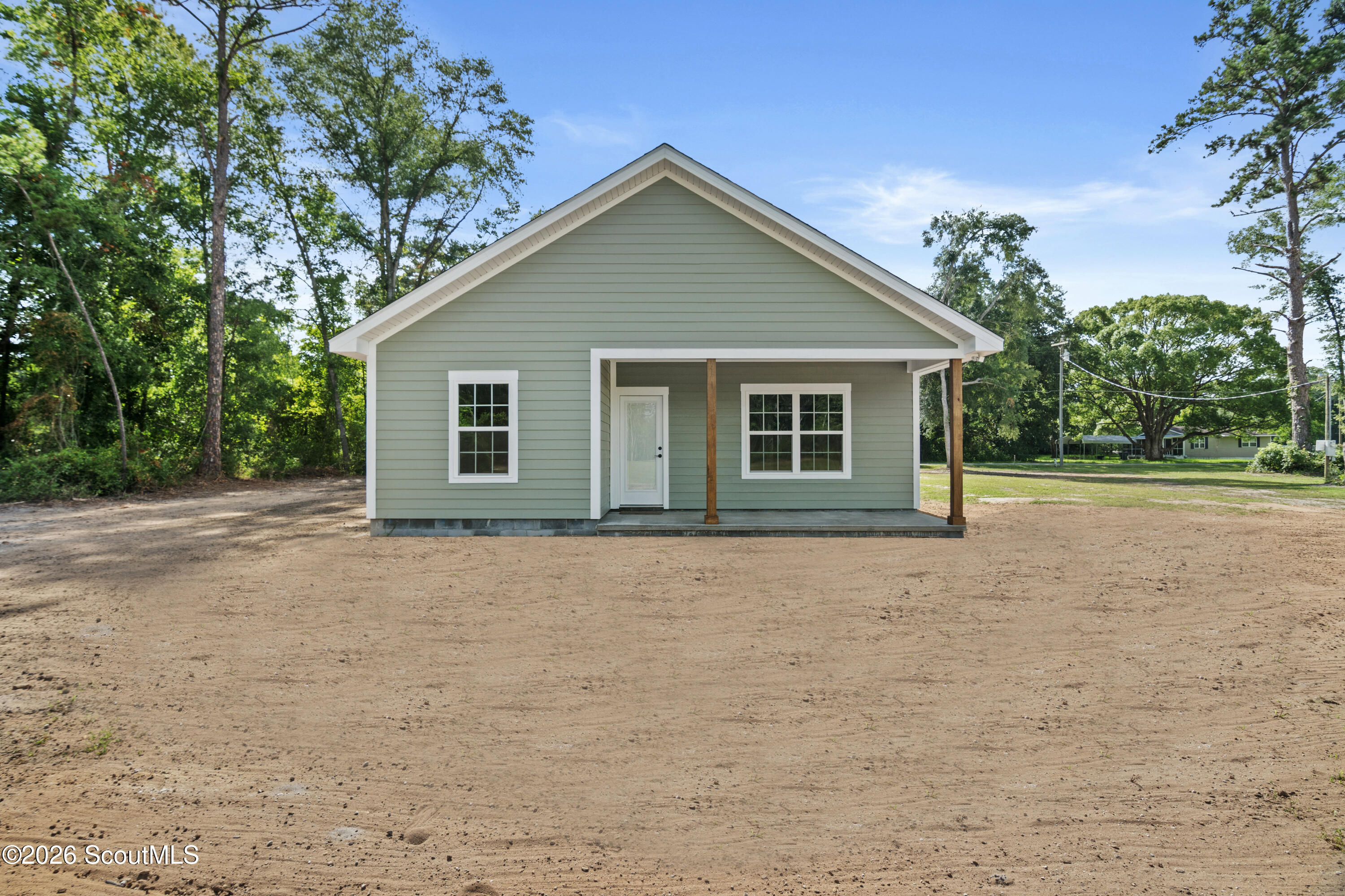 93 Riverside Drive Jesup, GA 31545 - Photo 4 of 31 Back