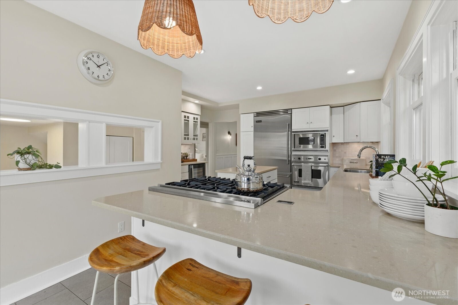 2407 11th Avenue East Seattle, WA 98102 - Photo 14 of 39