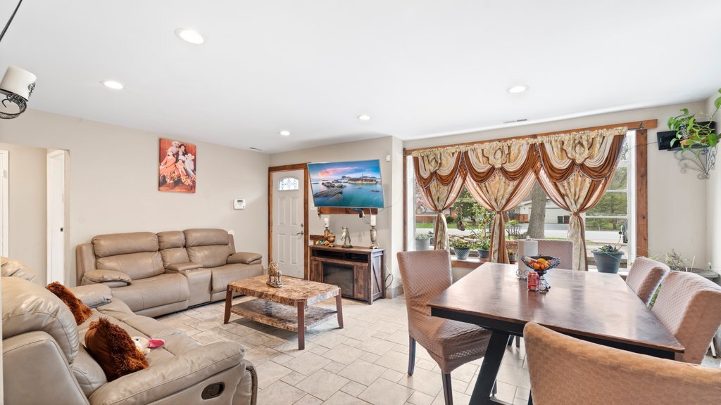 36 Monee Road Park Forest, IL 60466 - Photo 5 of 27