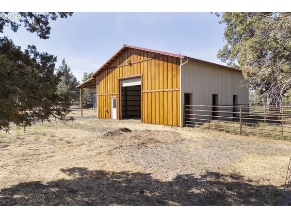 $599,999 | 17500 Forked Horn Road, Sisters, OR 97759