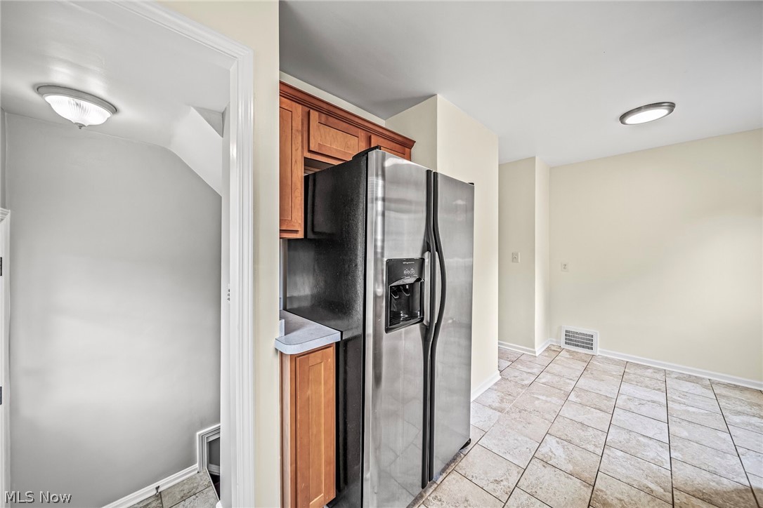 649 Bishop Road Cleveland, OH 44143 - Photo 8 of 23 3rd view