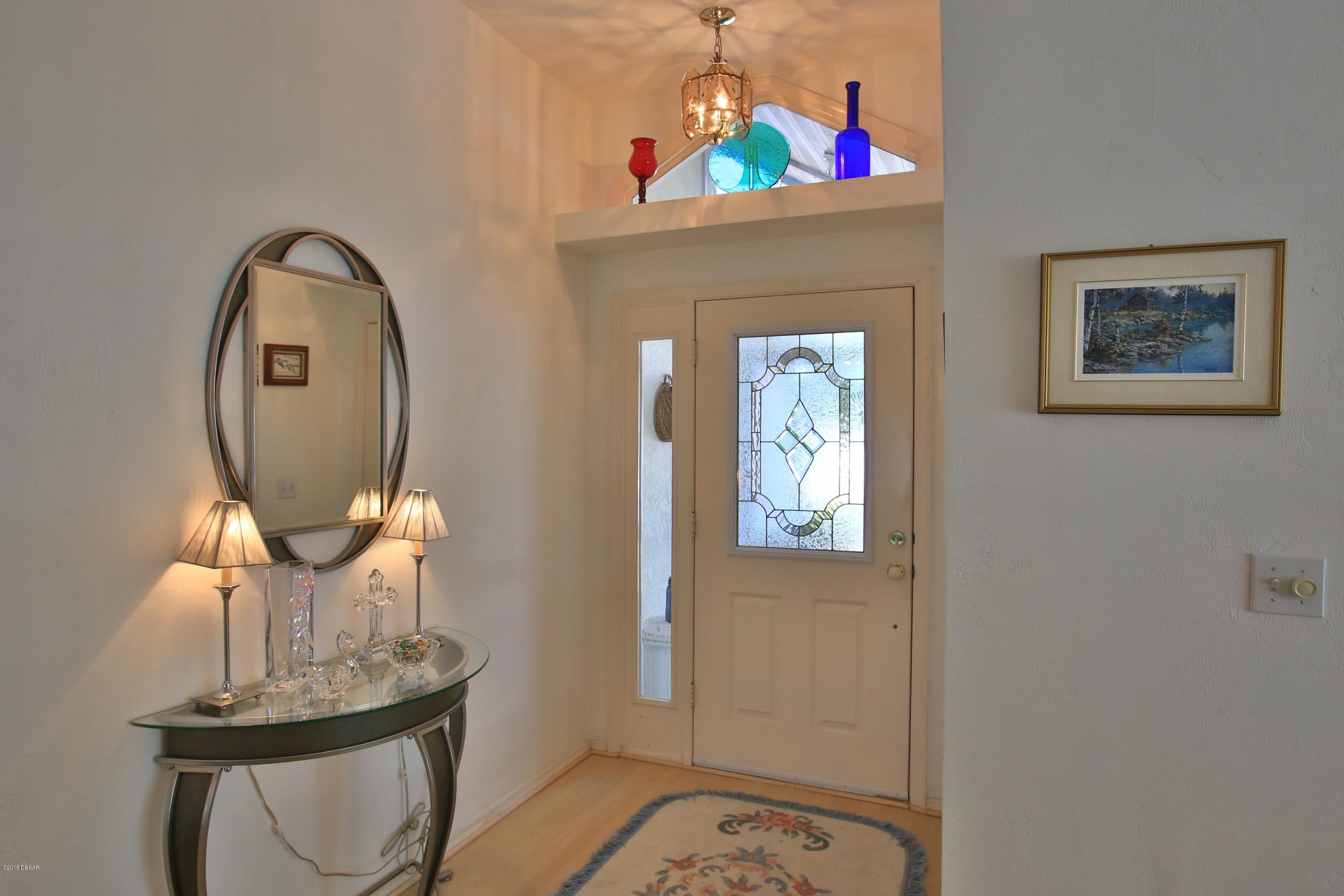 986 Deer Springs Road Port Orange, FL 32129 - Photo 3 of 26 Foyer