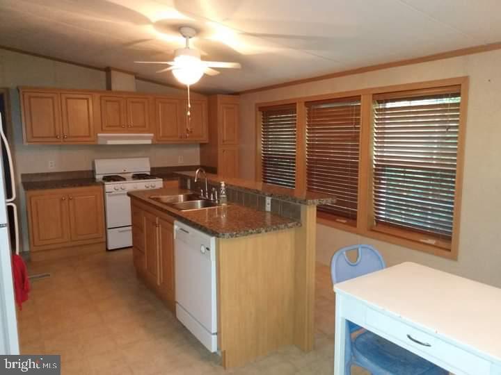 677 Cassel Road, Unit 162 Manchester, PA 17345 - Photo 10 of 44 Gallery Image 10