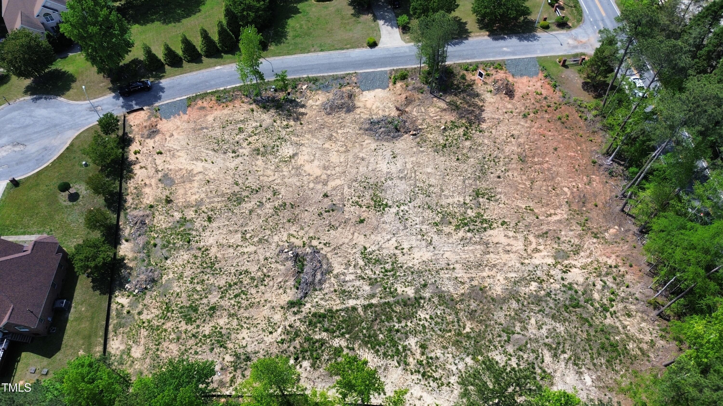 7901 Independent Court Garner, NC 27529 - Photo 4 of 14 3