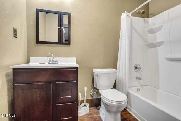 $549,900 | 721 East 1st N Street, Morristown, TN 37814