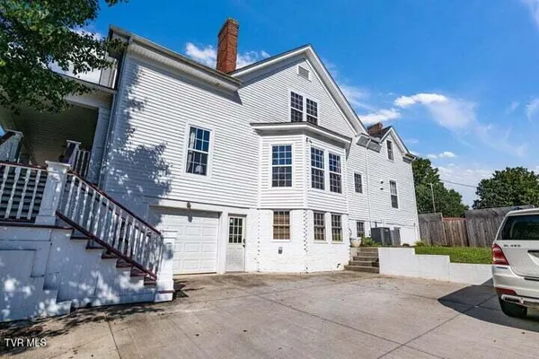 $549,900 | 721 East 1st N Street, Morristown, TN 37814