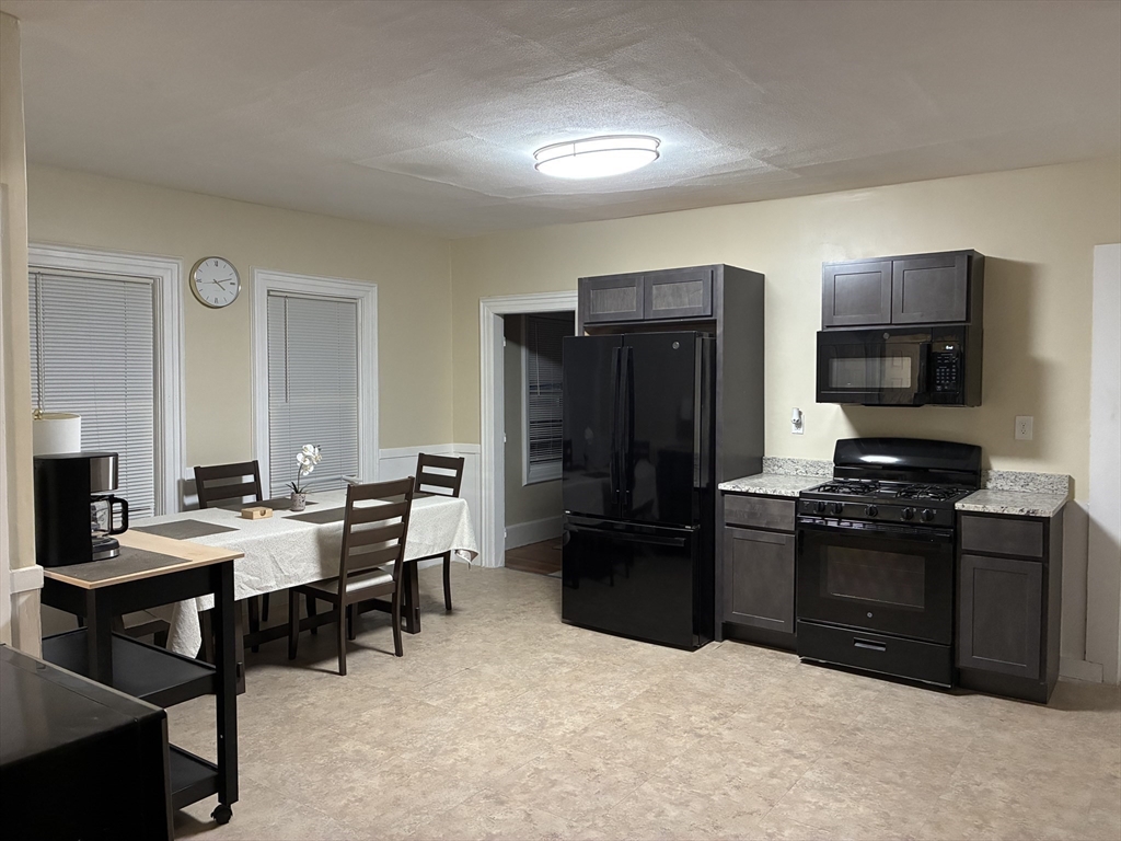 6 Brandon Road Dudley, MA 01571 - Photo 28 of 33