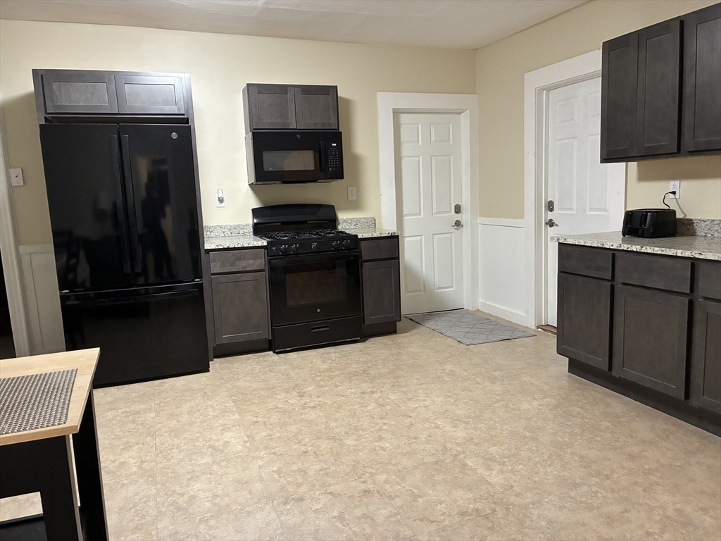 6 Brandon Road Dudley, MA 01571 - Photo 29 of 33