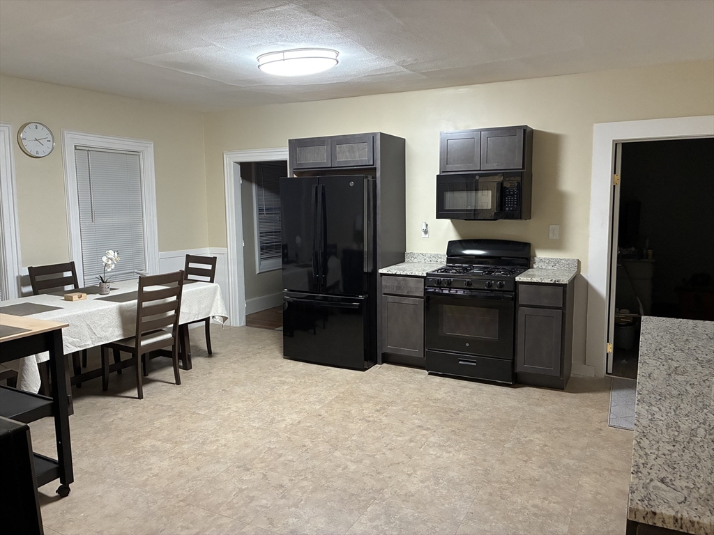 6 Brandon Road Dudley, MA 01571 - Photo 3 of 33