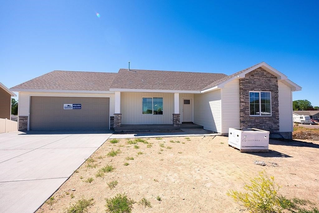 326 Lakeview Road American Falls, ID 83211 - Photo 2 of 42 Gallery Image 2