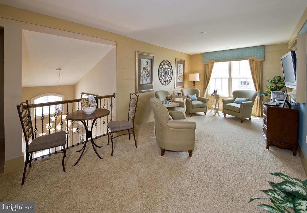 445 Patriots Way, Unit 230 Lititz, PA 17543 - Photo 8 of 12 Gallery Image 8