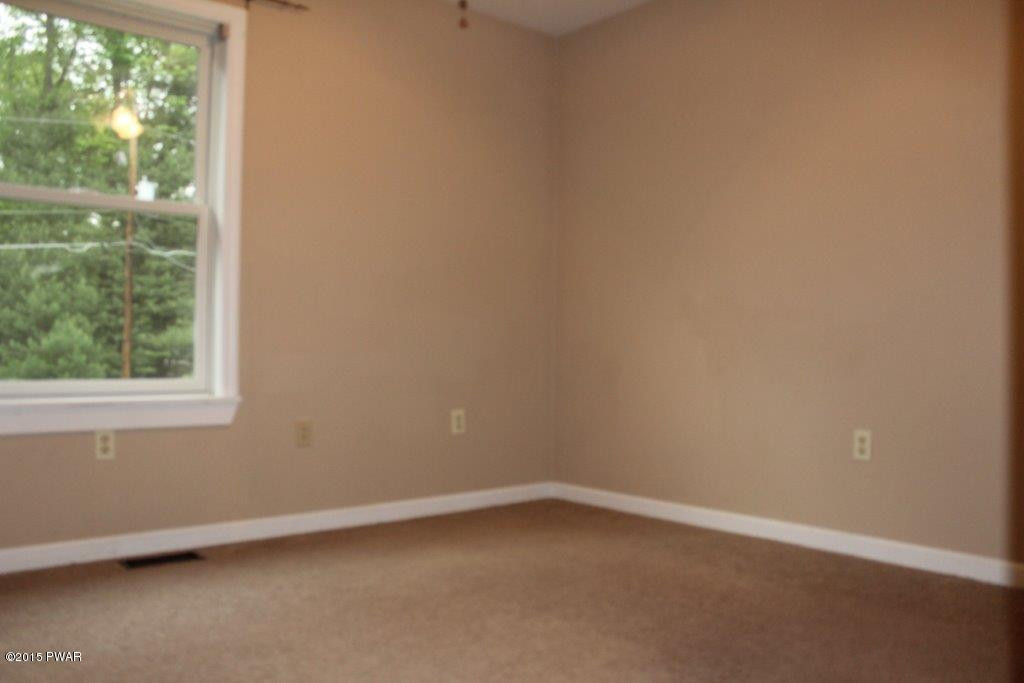 126 Dirk Road Tafton, PA 18464 - Photo 19 of 27