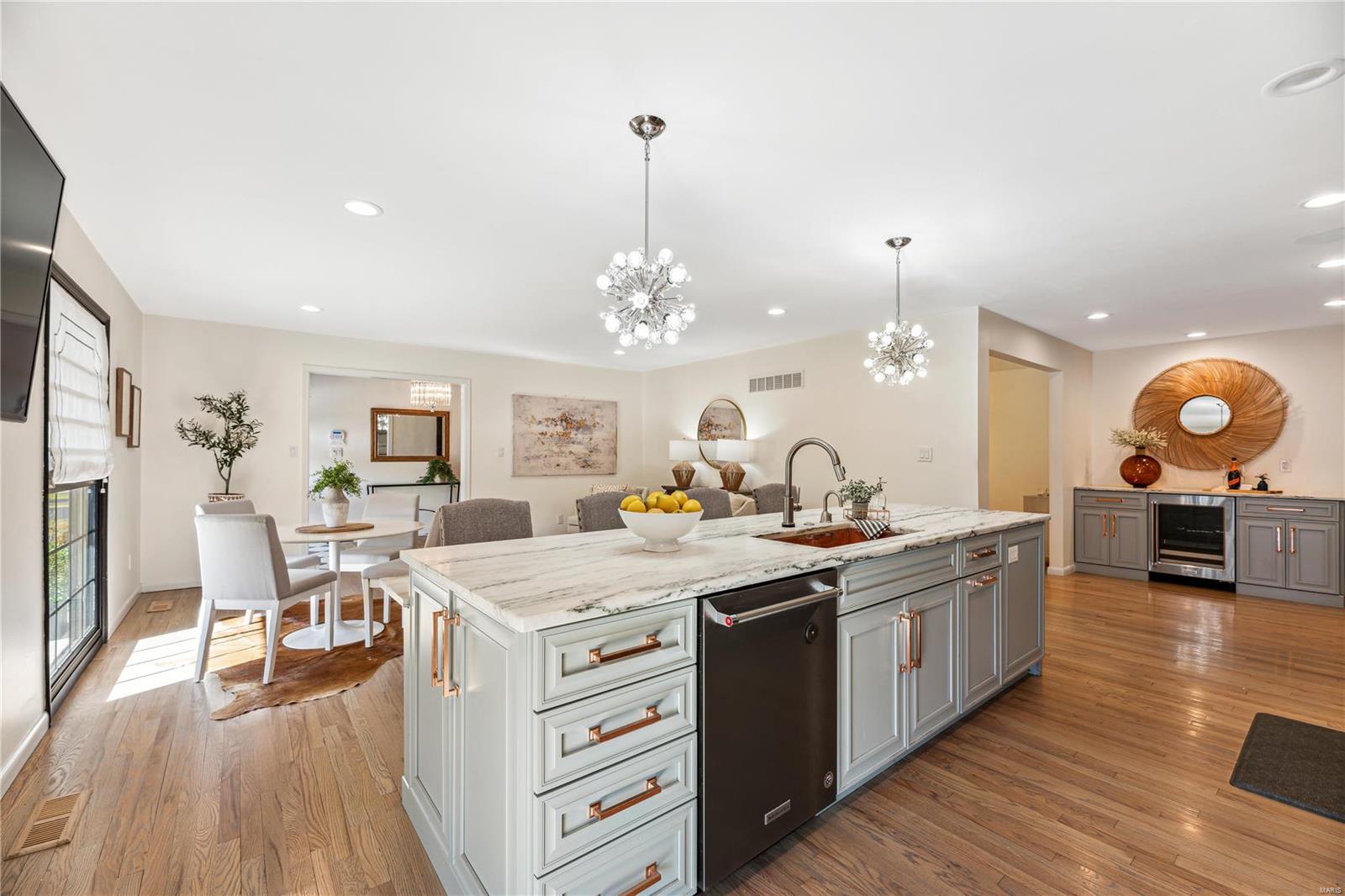 30 Williamsburg Road St. Louis, MO 63141 - Photo 4 of 38 Gallery Image 4