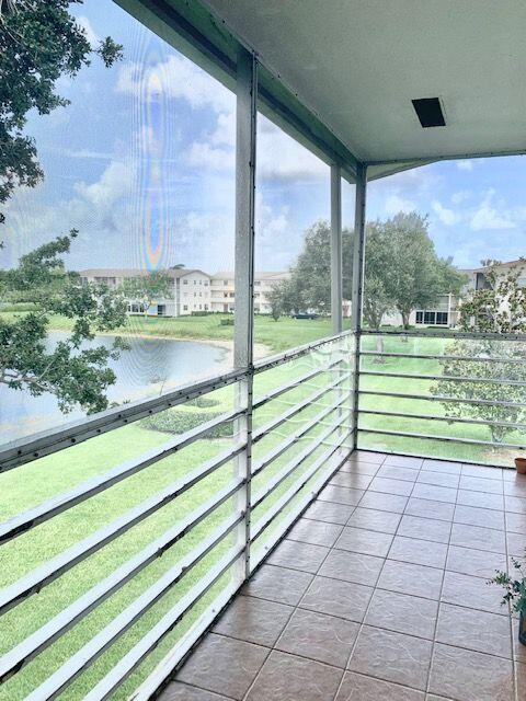 81 Preston F Boca Raton, FL 33434 - Photo 13 of 41 Screened Patio w/Lake View