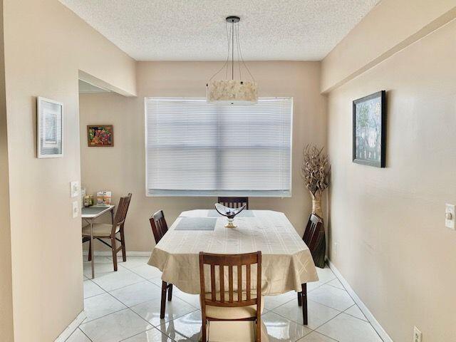 81 Preston F Boca Raton, FL 33434 - Photo 5 of 41 Dining Area