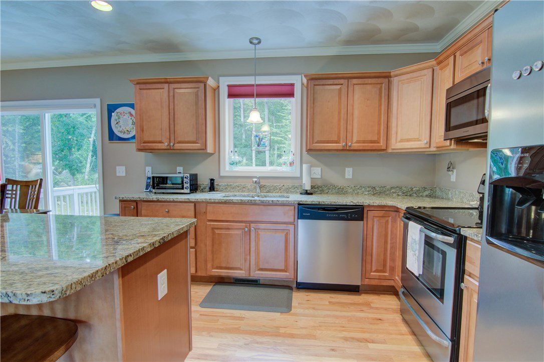 30 Hopkinton Hill Road Hopkinton, RI 02832 - Photo 7 of 23 Gallery Image 7