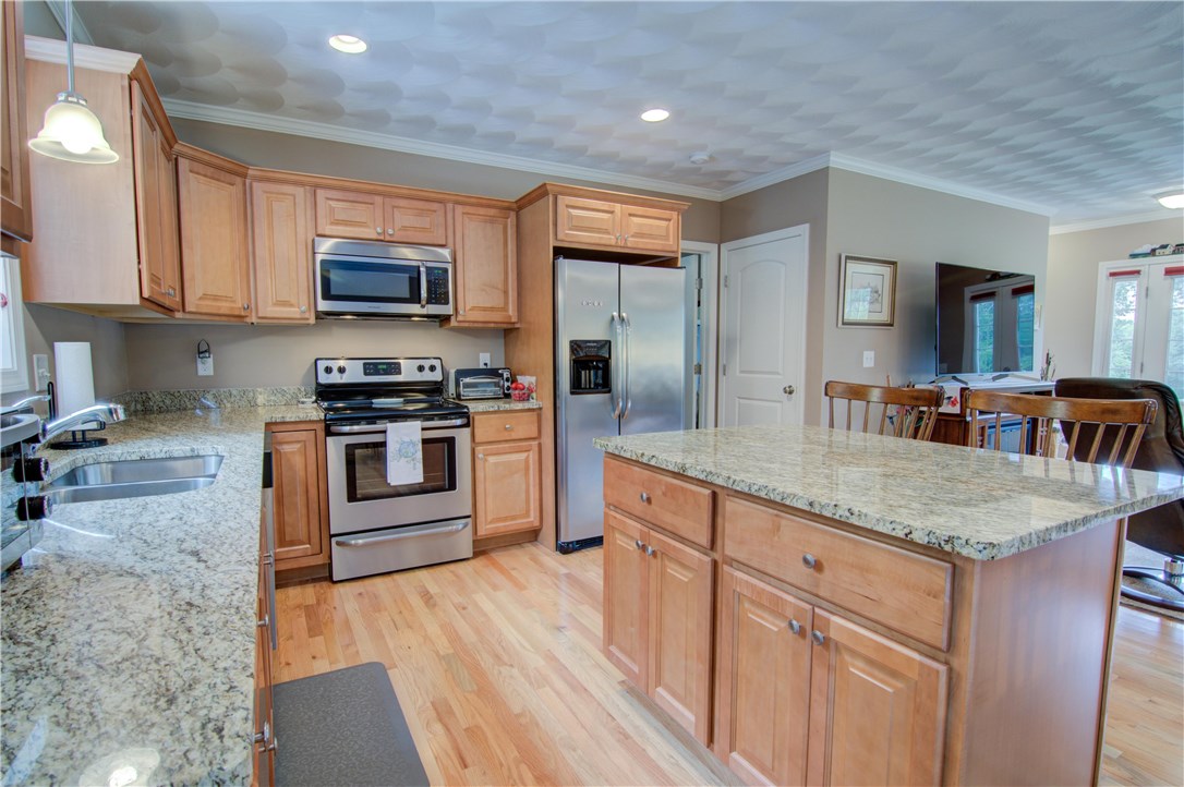 30 Hopkinton Hill Road Hopkinton, RI 02832 - Photo 8 of 23 Gallery Image 8