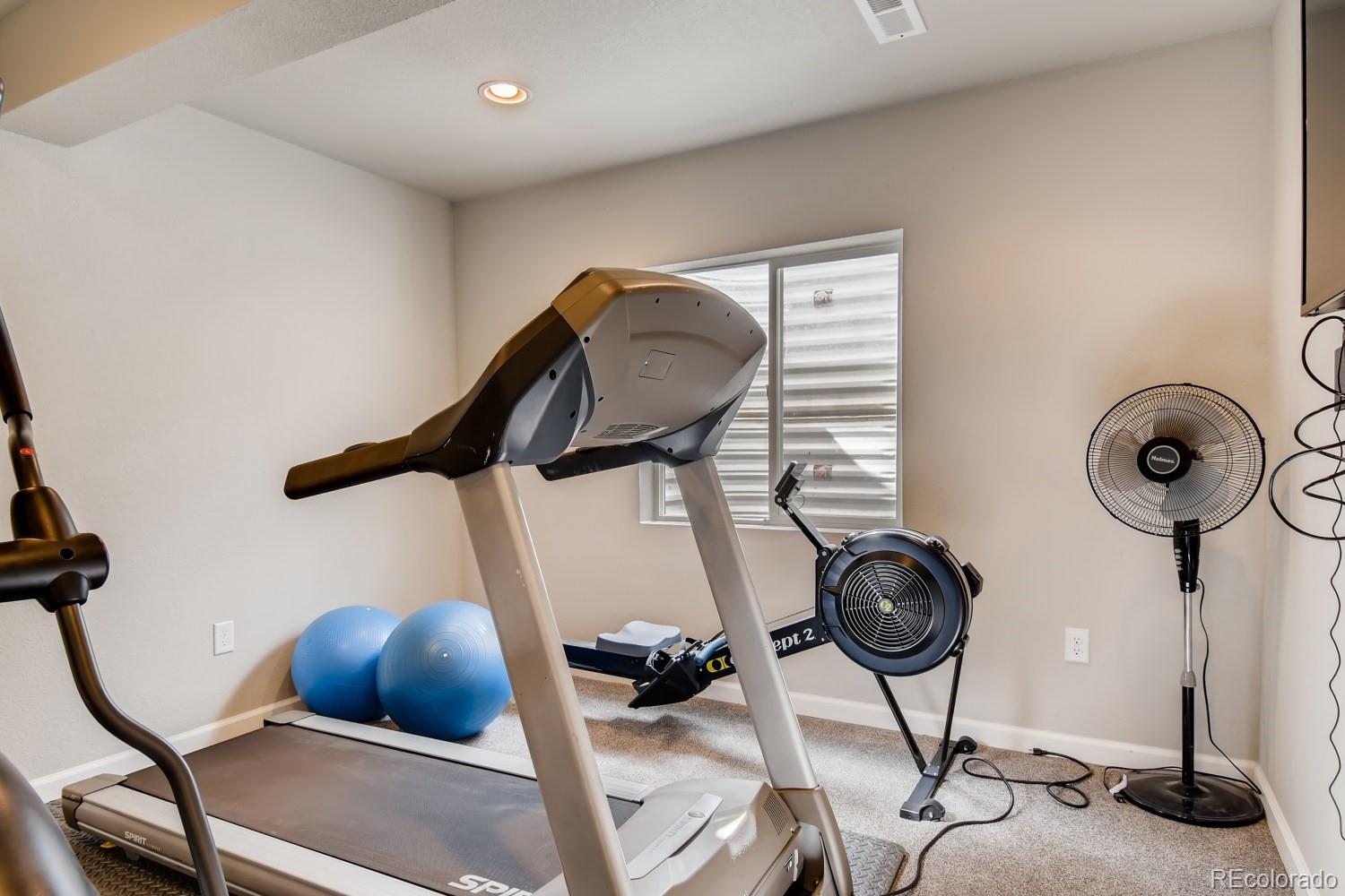 11057 Valleybrook Circle Highlands Ranch, CO 80130 - Photo 24 of 33 Gallery Image 24