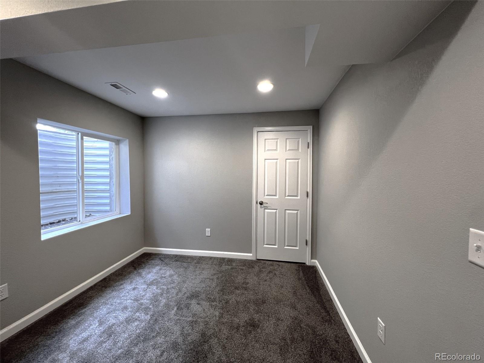 11057 Valleybrook Circle Highlands Ranch, CO 80130 - Photo 25 of 33 Gallery Image 25