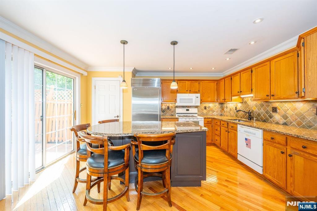 43 Morning Watch Road Wayne, NJ 07470 - Photo 14 of 46