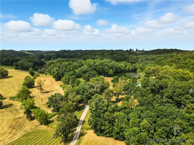 $1,250,000 | 14616 Deer Run Road, Henley, MO 65040