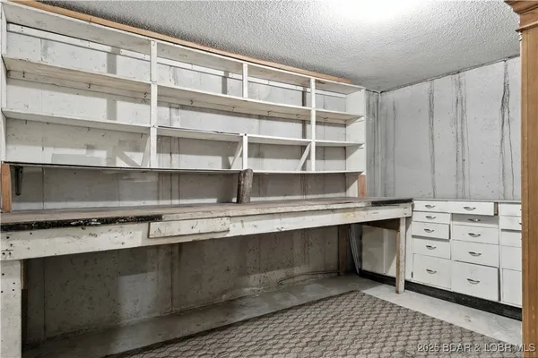 $1,250,000 | 14616 Deer Run Road, Henley, MO 65040