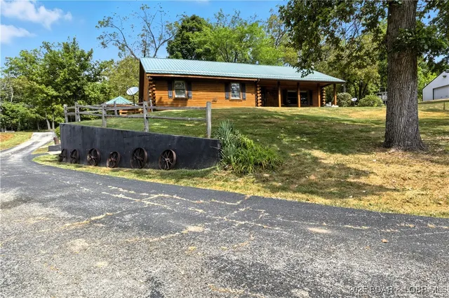 $1,250,000 | 14616 Deer Run Road, Henley, MO 65040