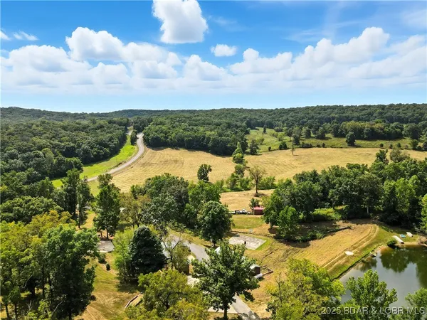 $1,250,000 | 14616 Deer Run Road, Henley, MO 65040