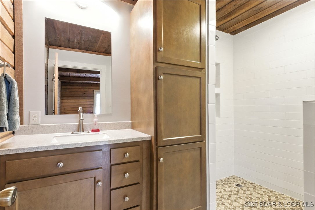 14616 Deer Run Road Henley, MO 65040 - Photo 8 of 51