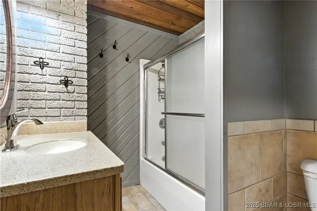 $1,250,000 | 14616 Deer Run Road, Henley, MO 65040