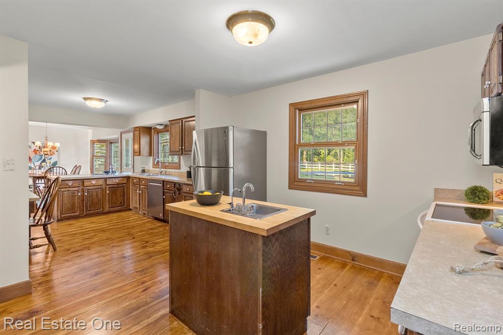 11260 Hartland Road Fenton, MI 48430 - Photo 22 of 73