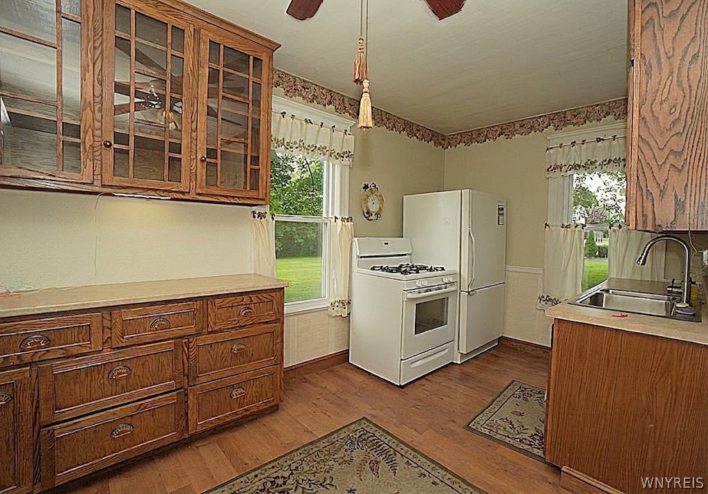 2398 Niagara Road Wheatfield, NY 14304 - Photo 15 of 31 Gallery Image 15